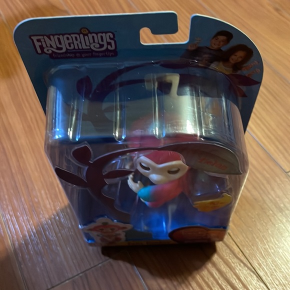 WowWee Fingerlings~ Kelsey the baby Sloth & Melon the baby Monkey - Picture 11 of 14